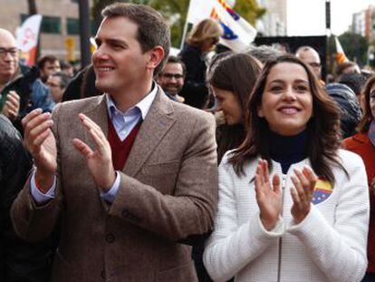 La candidata de Ciudadanos asegura en Tarragona que  ganar por primera vez al nacionalismo no es una utopía, es una realidad 