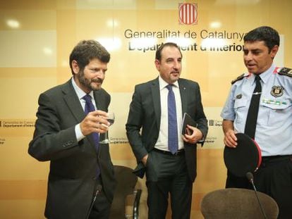 De izquierda a derecha, Albert Batlle, Ramon Espadaler y Josep Lluís Trapero.