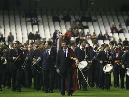 Una banda de m&uacute;sica en Mestalla. 