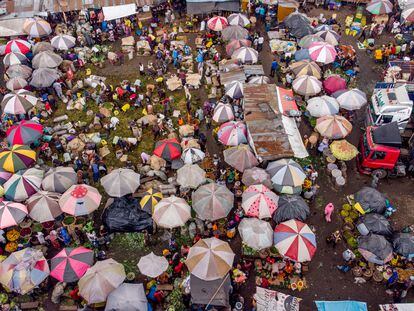 Mercado callejero en Lagos (Nigeria), este 7 de julio.