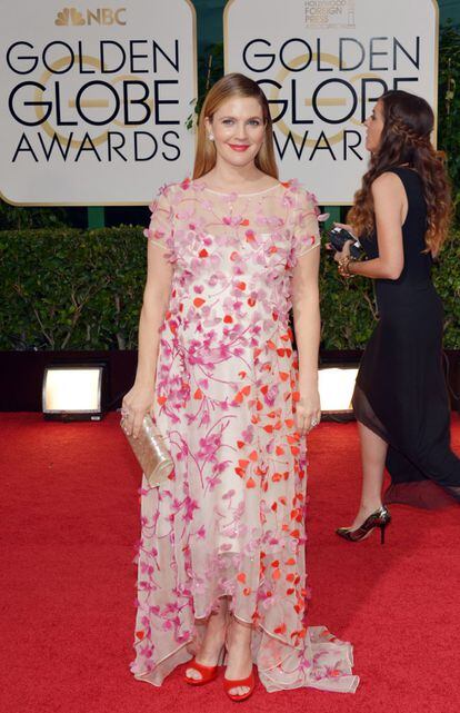 La actriz Drew Barrymore, con un arriesgado vestido floral.