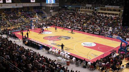 Imagen del polideportivo Pisuerga lleno en el último partido de Liga del Valladolid