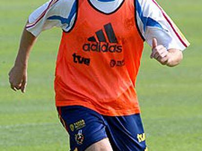 Xabi Alonso, en el entrenamiento de la selección española.