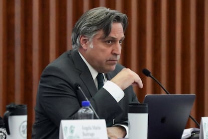 Francisco Cox durante la conferencia de prensa en las oficinas de la Comisión de Derechos Humanos de la Ciudad de México, este jueves.