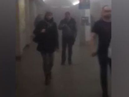 Varios usuarios han compartido vídeos que reflejan los momentos posteriores al incidente registrado en un tren de la ciudad rusa