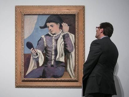 &#039;Arlequ&iacute;n con espejo&#039;, pintado por Picasso en 1923 que puede verse en Caixaforum de Barcelona dentro de la exposici&oacute;n del Thyssen.