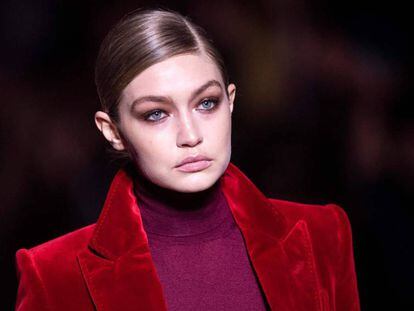 La modelo Gigi Hadid en el desfile de Tom Ford, el 6 de febrero en Nueva York.