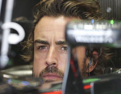 Alonso, en el interior de su McLaren. 