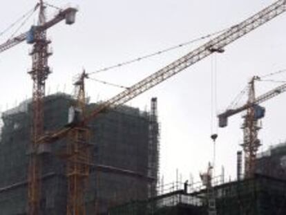 El Producto Interior Bruto (PIB) de China creci&oacute; un 7,8 por ciento interanual en el tercer trimestre del a&ntilde;o y alcanz&oacute; los 38,67 billones de yuanes (6,30 billones de d&oacute;lares), seg&uacute;n las cifras oficiales dadas a conocer hoy. EFE/Archivo