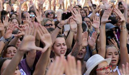 DVD 902 (22/06/2018) Manifestaci—n contra la liberaci—n de los miembros de la Manada frente al ministerio de justicia en Madrid.