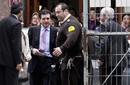 El expresidente balear ha sido increpado a su entrada en los juzgados.