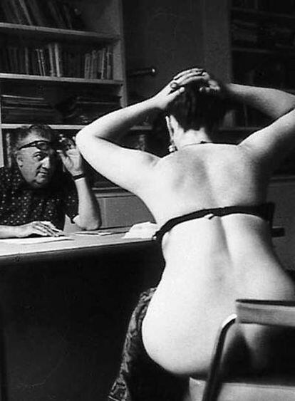 Fellini, en París, realizando el <i>casting</i> para <i>Casanova</i> en 1975.