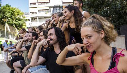 El elenco del musical 'Moustache'