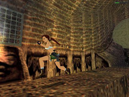 Otro año, otra aventura, y alguna tímida mejora gráfica. En 1998, el periplo de 'Tomb Raider III' arranca en la India, pasa por el Área 51 de Nevada y culmina en la Antártida. Por el camino, Lara Croft afronta caníbales y hasta un Tiranosaurus Rex, y busca recuperar cuatro piezas de un meteorito, esparcidas por el planeta. 