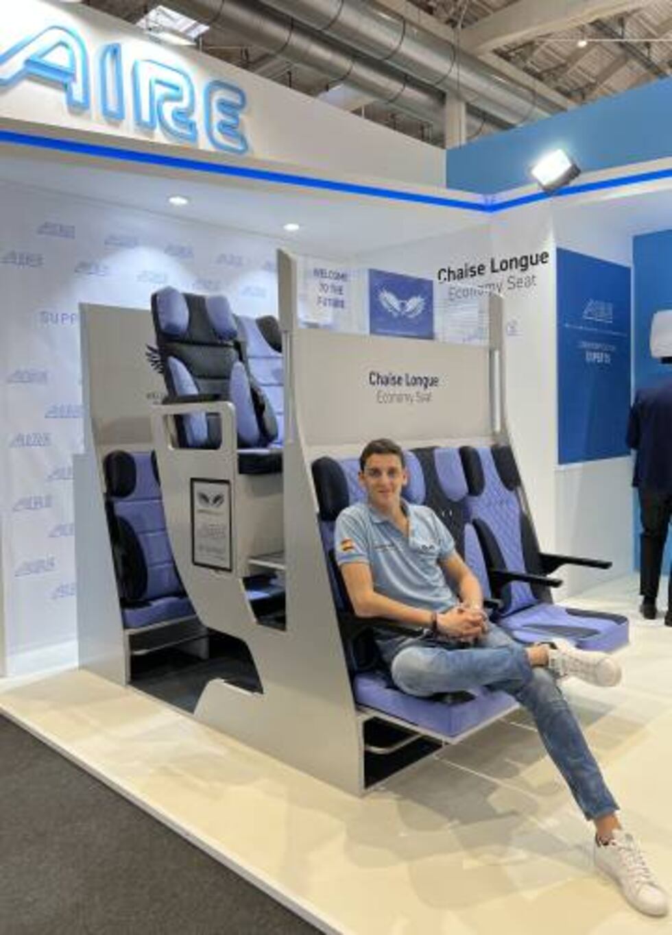 Vuele en un ‘chaise longue’ de dos pisos el invento español que quiere