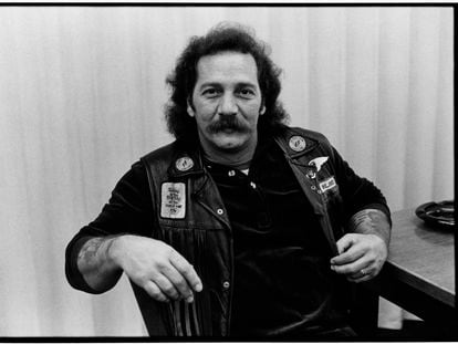 El motociclista estadounidense y miembro fundador de los Hells Angels Sonny Barger, en San Francisco, California, en enero de 1979.
