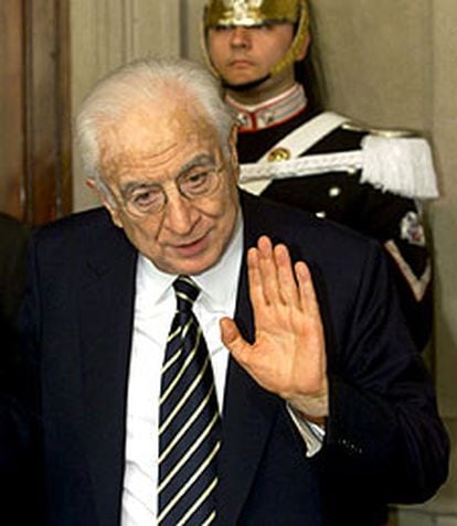 Francesco Cossiga was the Prime Minister of Italy at the time of the event.