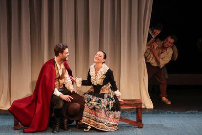 Una escena de la obra 'Peribáñez y el Comendador de Ocaña', en el Teatro Fernan Gomez.