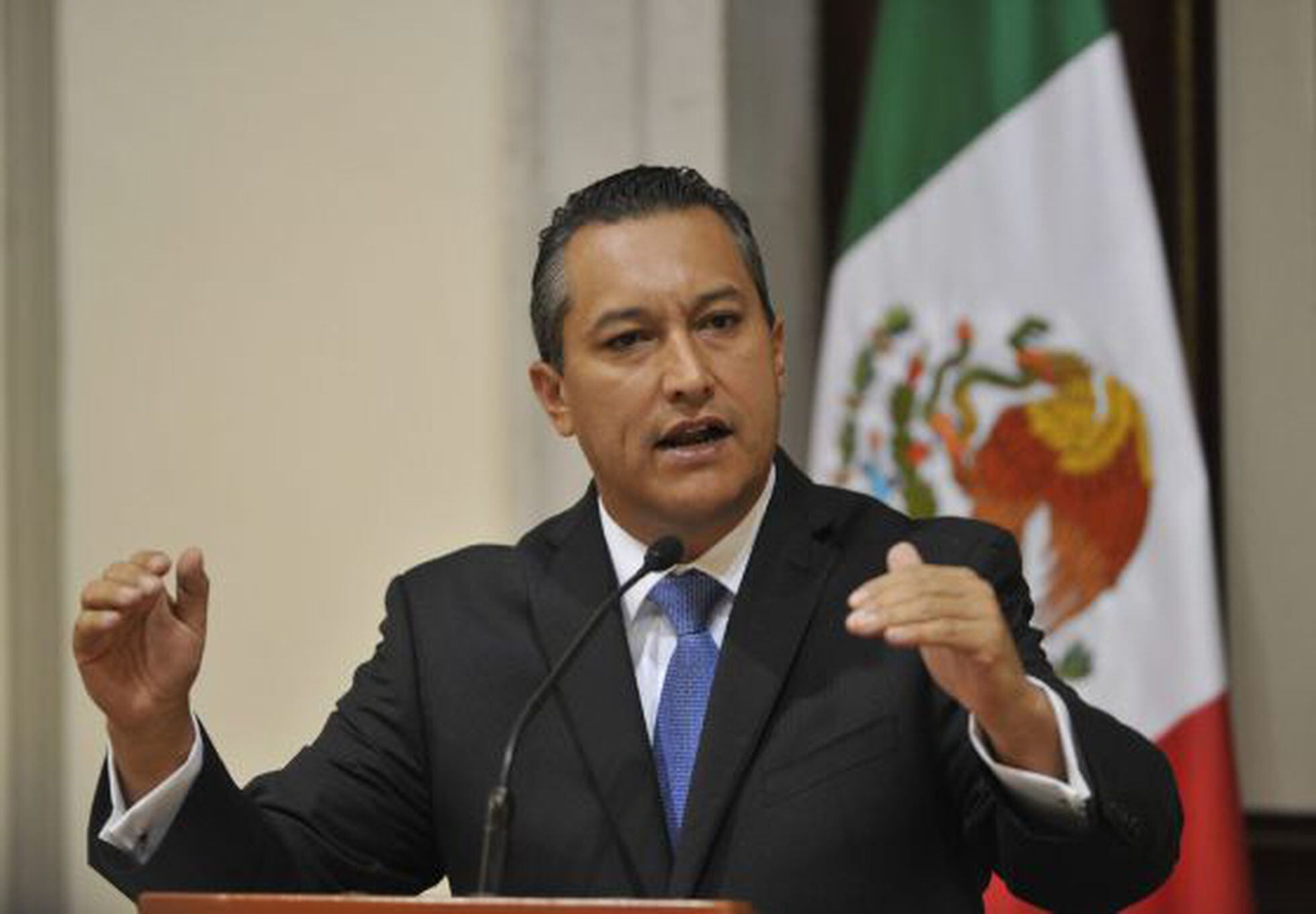 Muere El Secretario De Gobernacion De Mexico Al Caer Su Helicoptero Internacional El Pais