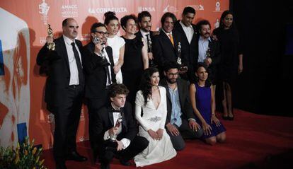 Los integrantes de la película 'Güeros' en los Ariel 2015.