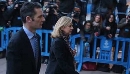 La Infanta Cristina e Iñaki Urdangarían, a su llegada al Juzgado de Palma, en enero de 2016.