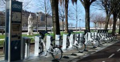 Servicio de alquiler de bicicletas eléctricas en San Sebastián.
