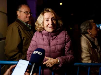 La expresidenta de la Comunidad de Madrid Esperanza Aguirre, el día 4 en la protesta contra la amnistía cerca de la sede del PSOE en la madrileña calle de Ferraz.