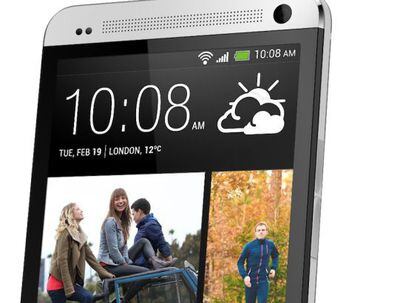 HTC One, el modelo objeto de críticas supuestamente interesadas.