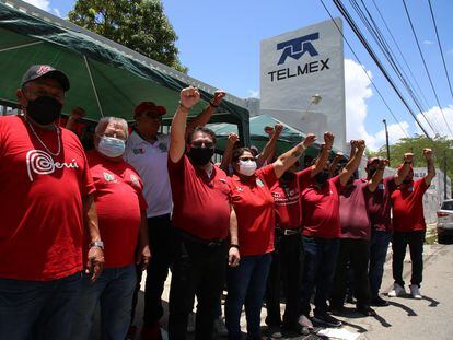 Empleados de Telmex hacen huelga, en Mérida (Estado de Yucatán), en 2022.