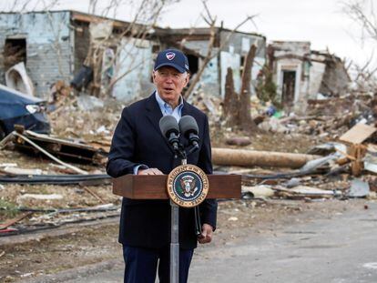 El presidente de Estados Unidos, Joe Biden, visita Dawson Springs el pasado miércoles, tras el tornado.