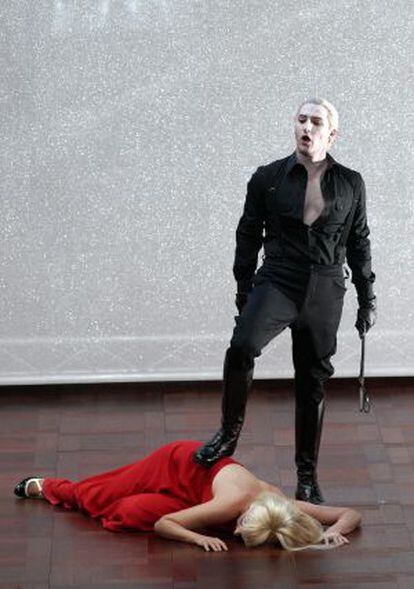 Nadja Michael (Poppea) y Charles Castronovo (Nerone)