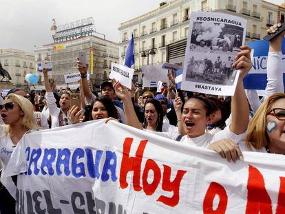 Ciudadanos y familias con vínculos en Nicaragua se concentran el sábado 22 en la Puerta del Sol, en Madrid.