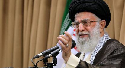 El l&iacute;der supremo de Ir&aacute;n, Ali Jamenei, durante un discurso en junio en Teher&aacute;n. 