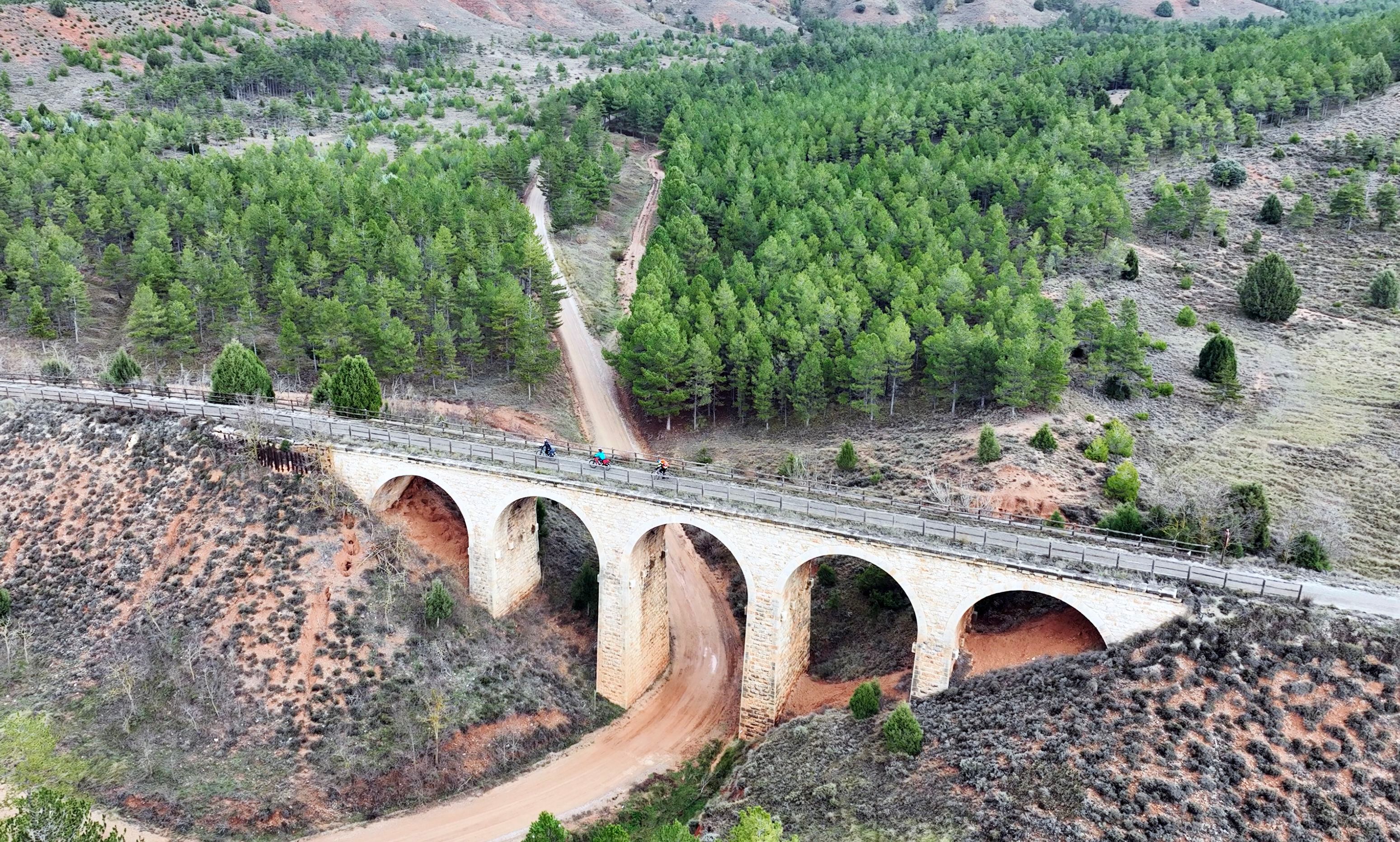 Viaducto a la salida de Teruel, en la segunda etapa de la Vía Verde. 