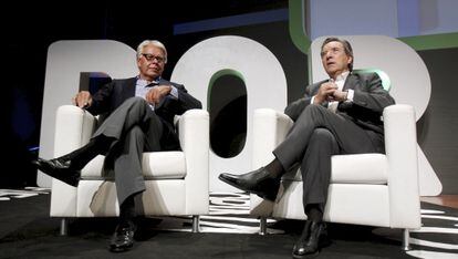 Felipe González (a la izquierda) e Iñaki Gabilondo, durante el debate.