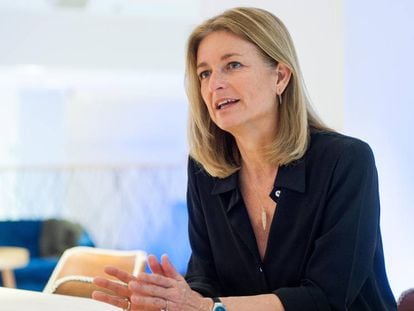 La directora general de Volkswagen España, Laura Ros, en una entrevista con Cinco Días.