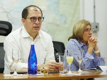 El fiscal Francisco Barbosa con la vicefiscal Martha Mancera, en octubre de 2023 en Medellín.