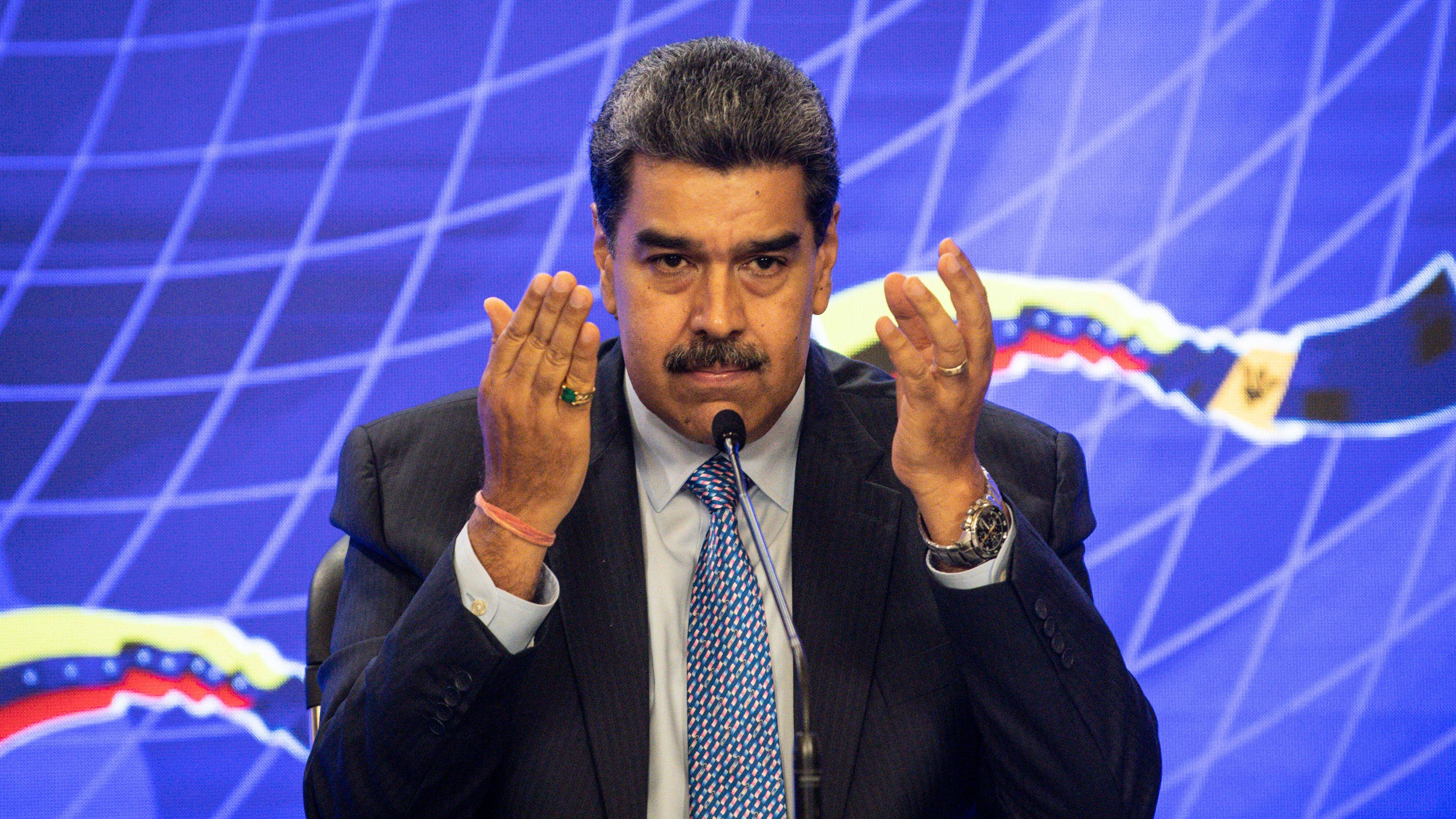 Maduro anuncia que retira a su personal diplomático en Ecuador: “Lo de Noboa es una amenaza directa al resto de embajadas”
