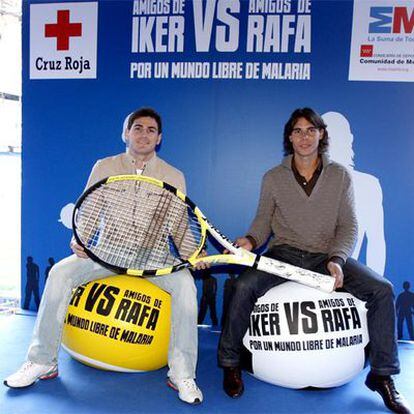 Iker Casillas y Rafa Nadal, en la presentación del duelo.