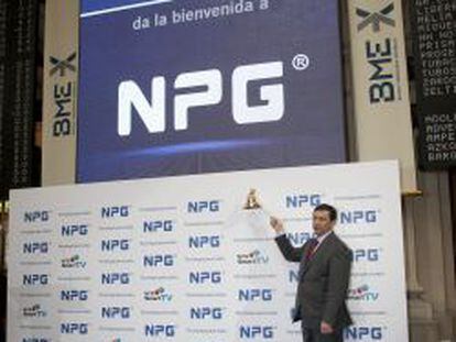 Enrique Cos&iacute;o, presidente de NPG, en la salida del grupo al MAB.