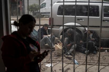 Un grupo de usuarios de drogas el 10 de mayo, en Tijuana, Baja California, México.