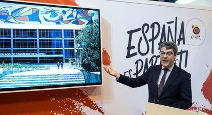 El ministro de Energía, Turismo y Agenda Digital, Álvaro Nadal, en Fitur.