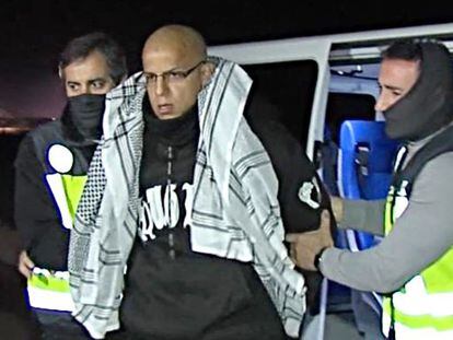Polic&iacute;as expulsan en 2014 a Marruecos a Rafa Zouhier, condenado por el 11-M.