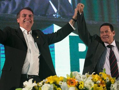 Bolsonaro y el general Hamilton Mourão, candidato a vicepresidente.