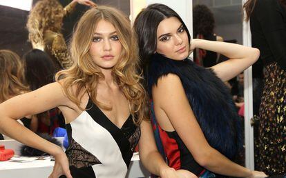 Gigi Hadid y Kendall Jenner en la semana de la moda de Nueva York.