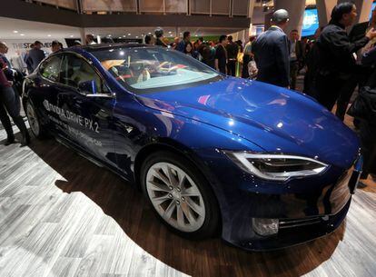 Un coche de Tesla la semana pasada en la feria de electr&oacute;nica de consumo de Las Vegas.