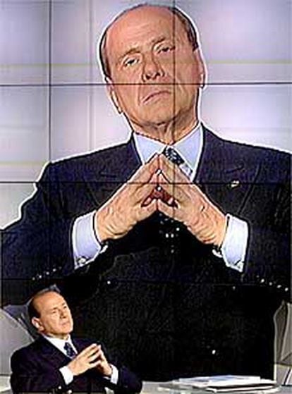 Silvio Berlusconi, el pasado día 8, durante su intervención en el programa <i>Porta a porta</i>, de la RAI.