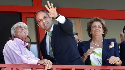 Bernie Ecclestone, Francisco Camps y Rita Barberá en 2008.