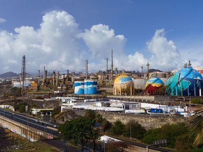La refinería de Cepsa en Santa Cruz de Tenerife, en enero de este año.