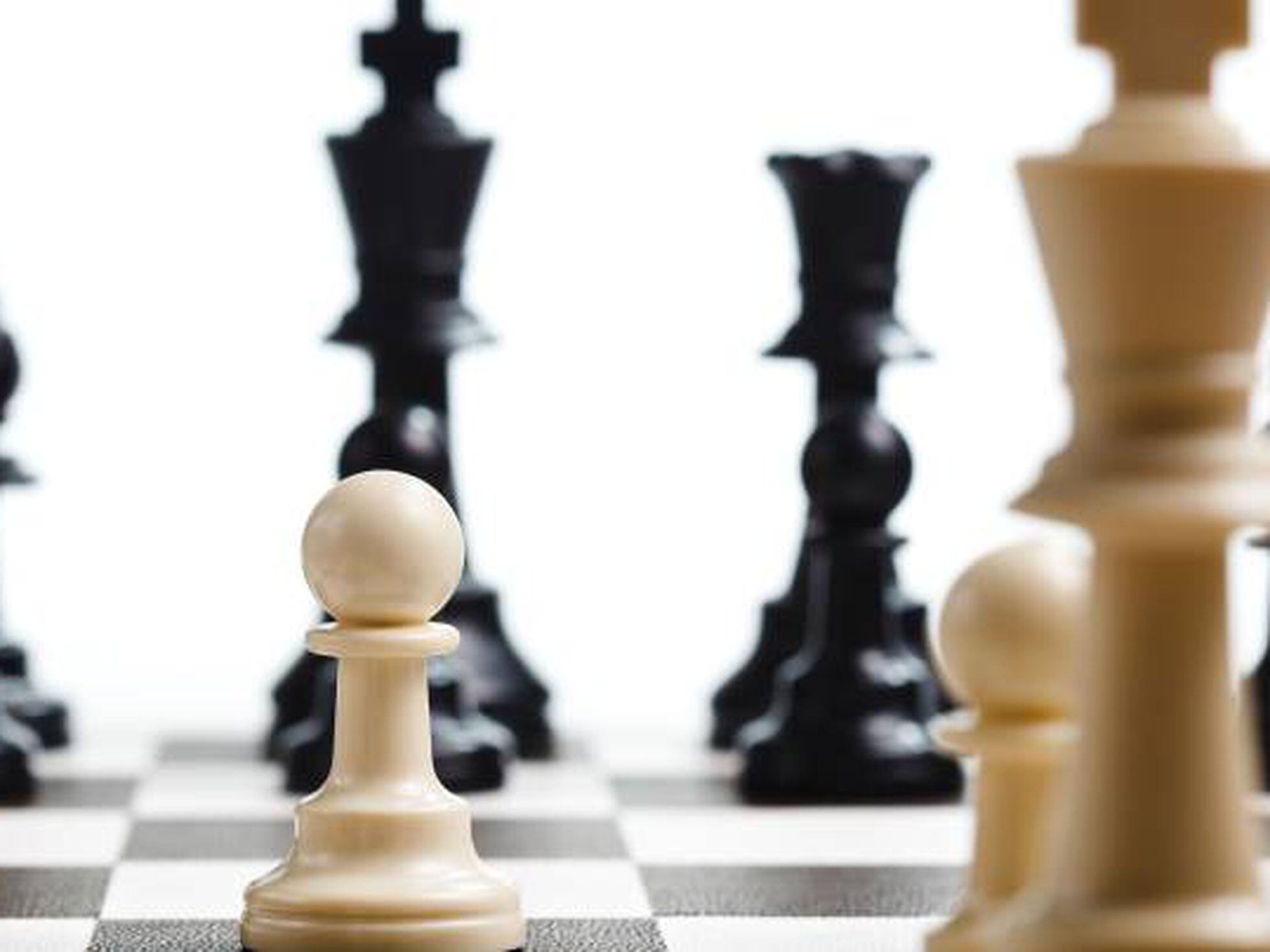 En qué se parecen el ajedrez con las inversiones?